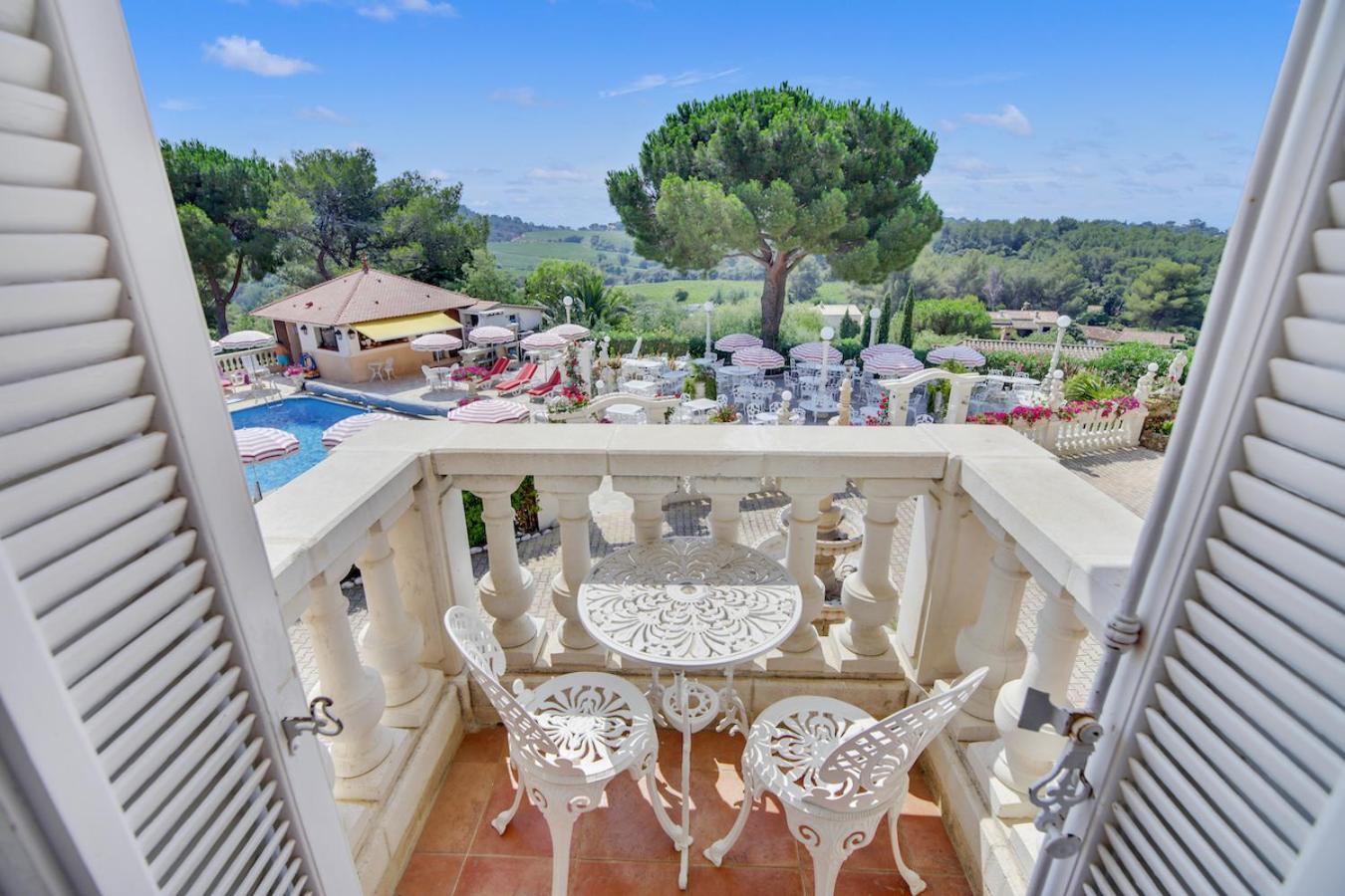 Le Chateau De Mei Lese La Croix-Valmer Habitación foto