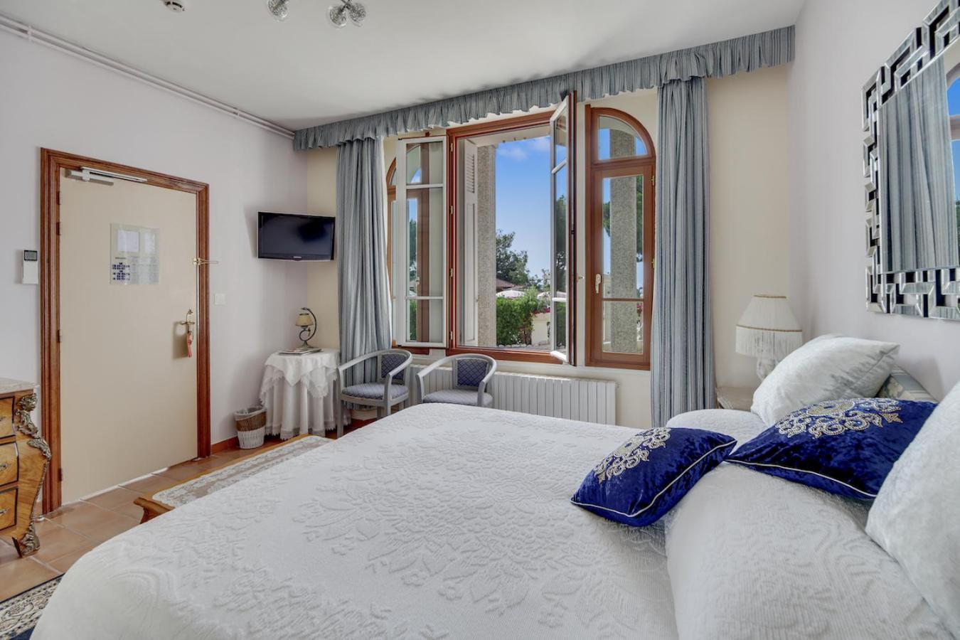 Le Chateau De Mei Lese La Croix-Valmer Habitación foto